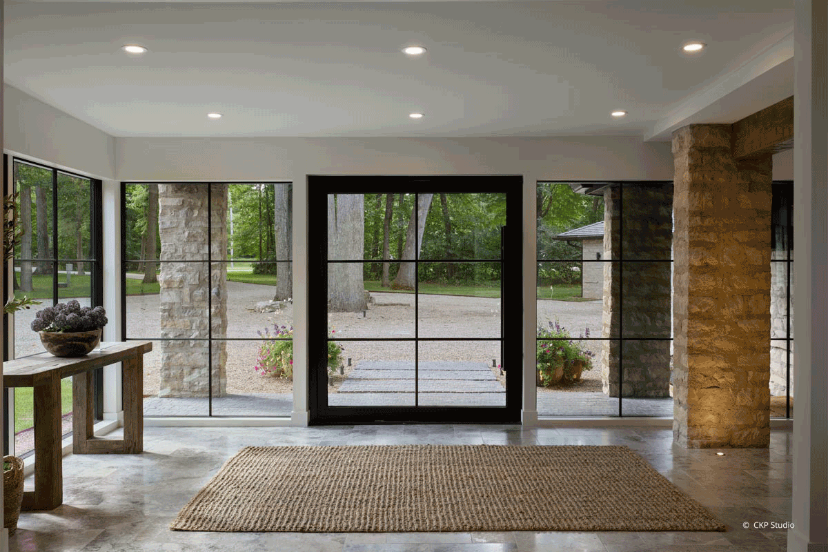 915666000039435003_zc_v1_1790714000974_stonestill_pivot_door